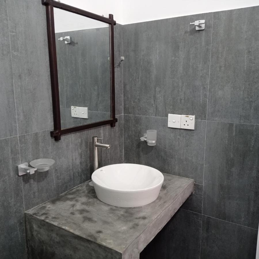 Apartamento Surf & Salt Weligama Exterior foto